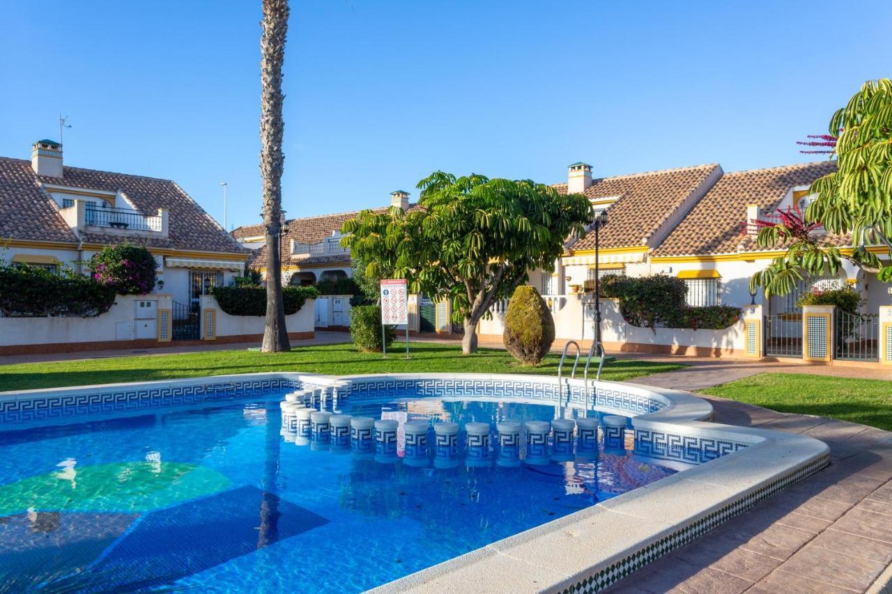 Pool-Side Townhouse In Cabo Roig Βίλα Οριουέλα Εξωτερικό φωτογραφία